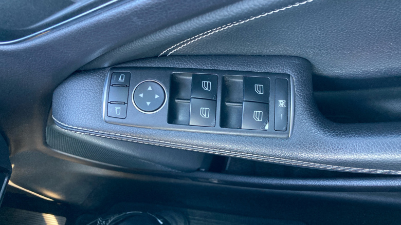 Mercedes-Benz GLA 180 Urban Edition 5dr Auto Petrol Hatchback